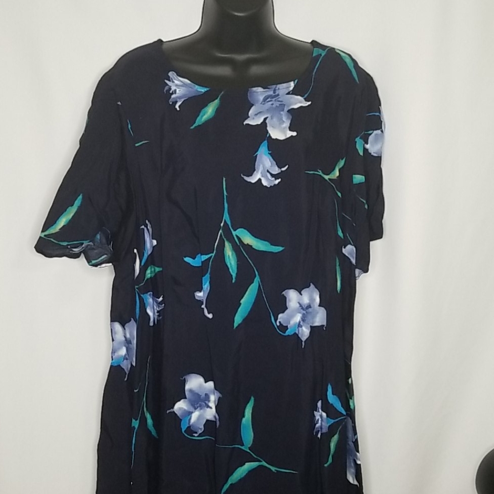 NWT Vintage august max floral maxi length dress.
